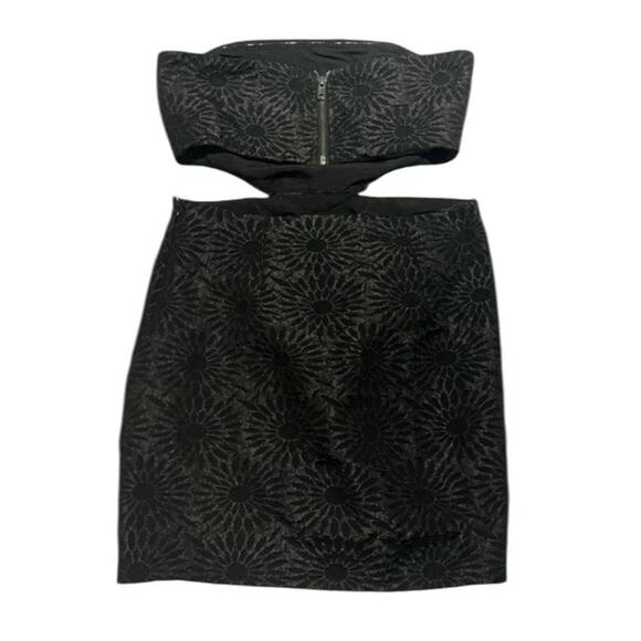 Princess Polly Naomi Cut Out Strapless Textured Floral Black Mini Dress Size 4 - Picture 9 of 11